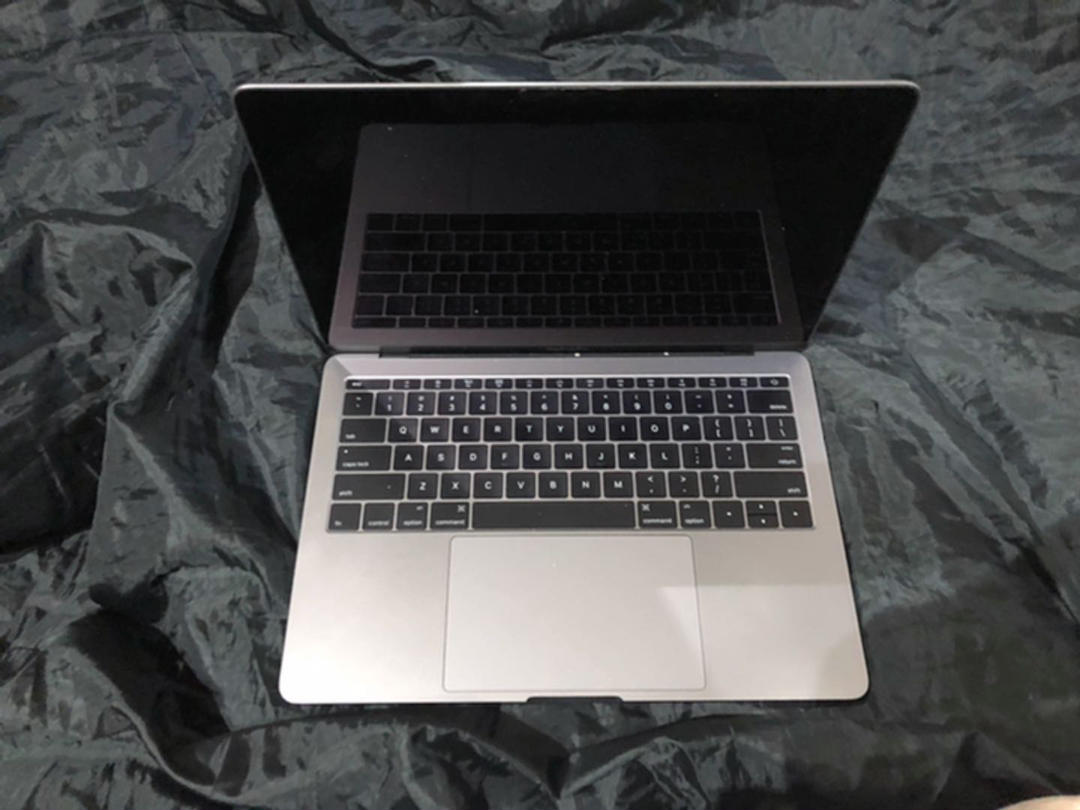 ジャンク　ディスプレイ　MacBook Pro 13-inch, 2016